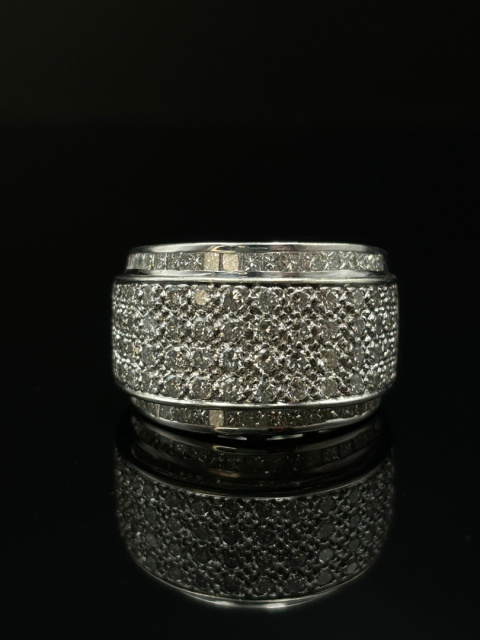 Pierścionek 1,68ct Pierścionek 1,68ct