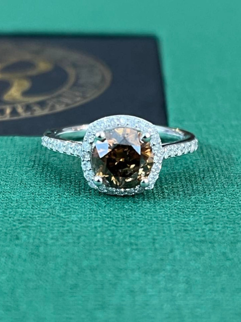 Pierścionek 1,50ct + 0,20ct Pierścionek 1,50ct + 0,20ct