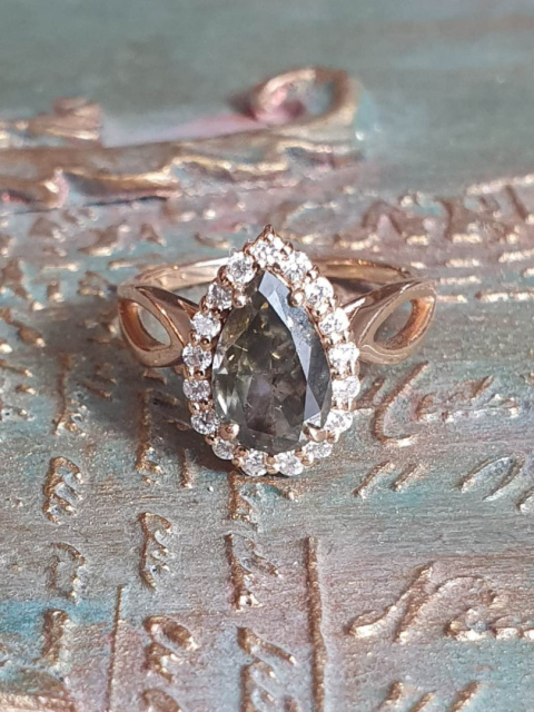 Pierścionek 2,01ct + 0,25ct Pierścionek 2,01ct + 0,25ct