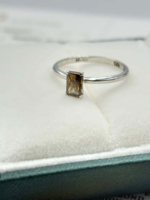 Pierścionek 0,61ct Pierścionek 0,61ct