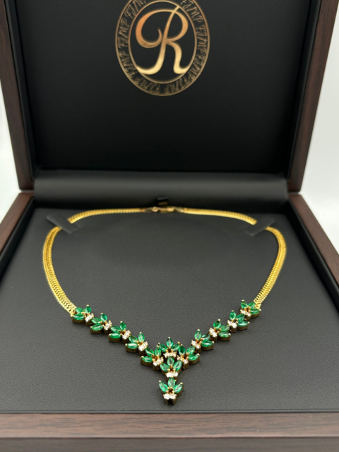 Naszyjnik 3,9ct + 1,04ct Naszyjnik 3,9ct + 1,04ct