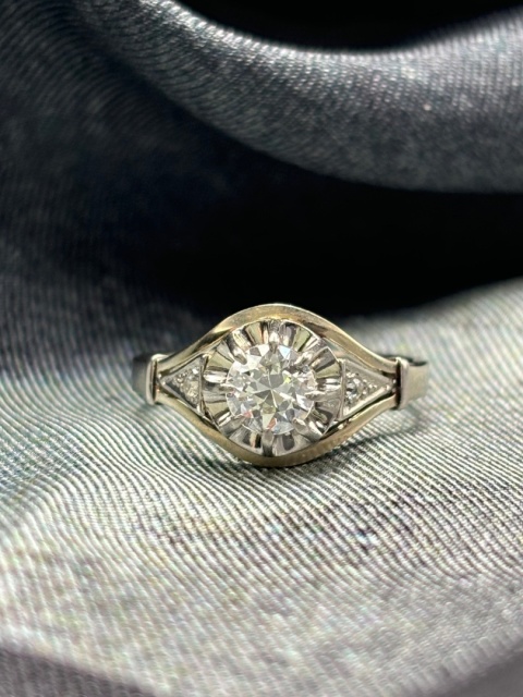 Pierścionek 0,54ct