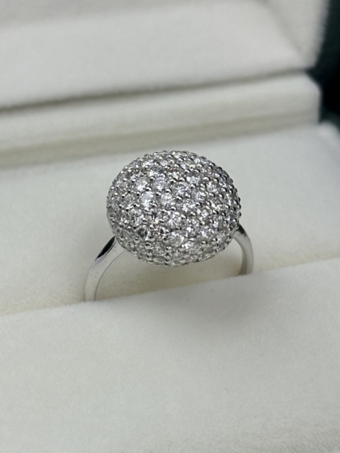 Pierścionek 2,5ct