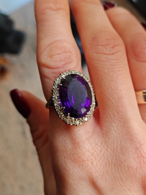 Pierścionek z ametystem