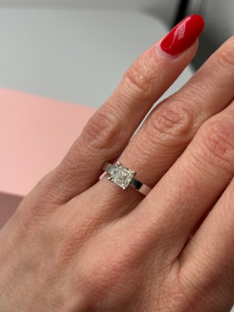 Pierścionek 1,01ct H/VVS1