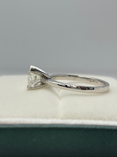 Pierścionek 1,07ct H/VVS1