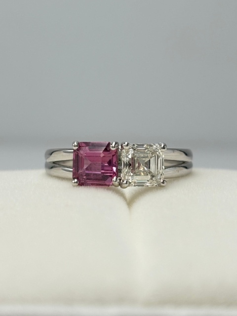 Pierścionek 2 x 1ct GIA