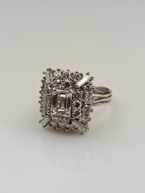 Pierścionek 3,18ct