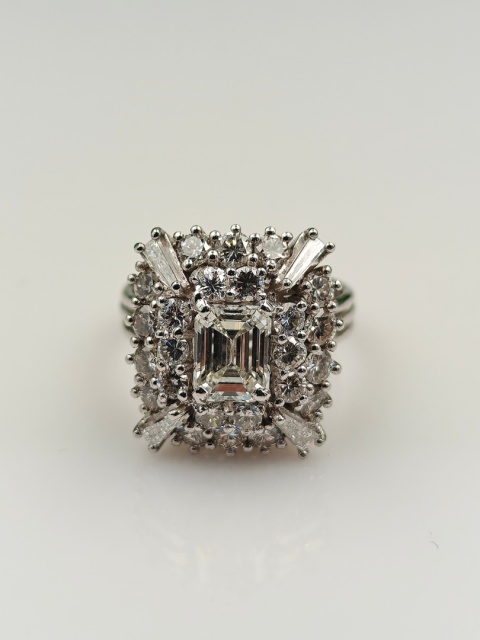 Pierścionek 3,18ct